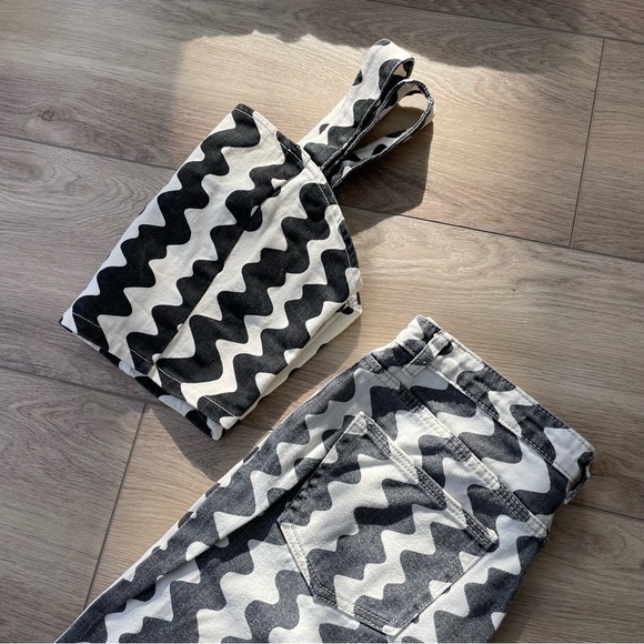 Patterned Denim Top - Picture 3 of 4